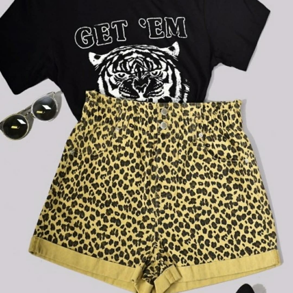 Elastic waist shorts